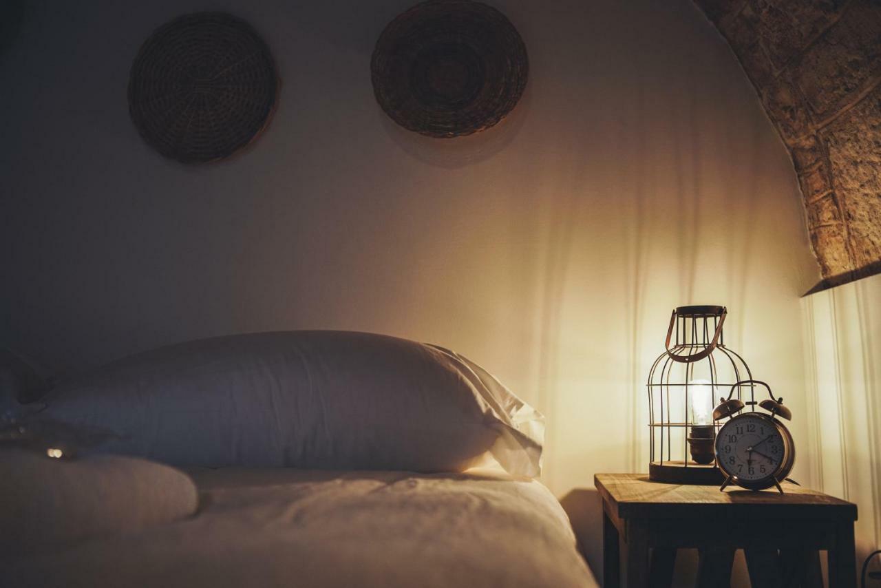 Trullo Syrah-Trulli Anti Charme & Relax Bed & Breakfast อัลเบโรเบลโล ภายนอก รูปภาพ